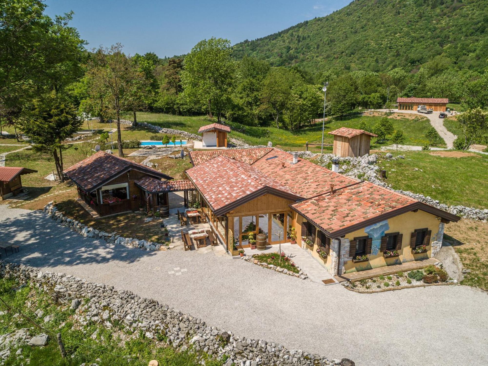 Agriturismo Fattoria Carolina Friuli Arzino Vito d'Asio Buitenkant foto